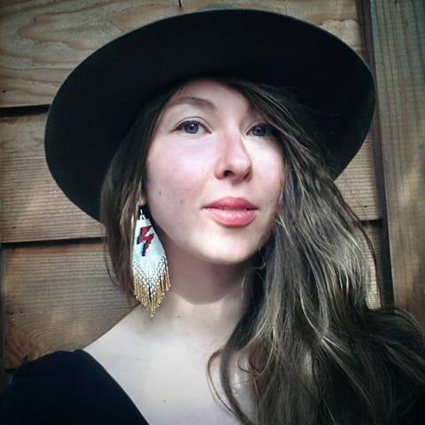 Meet Anne, Our Resident Mineral Makeup Maker